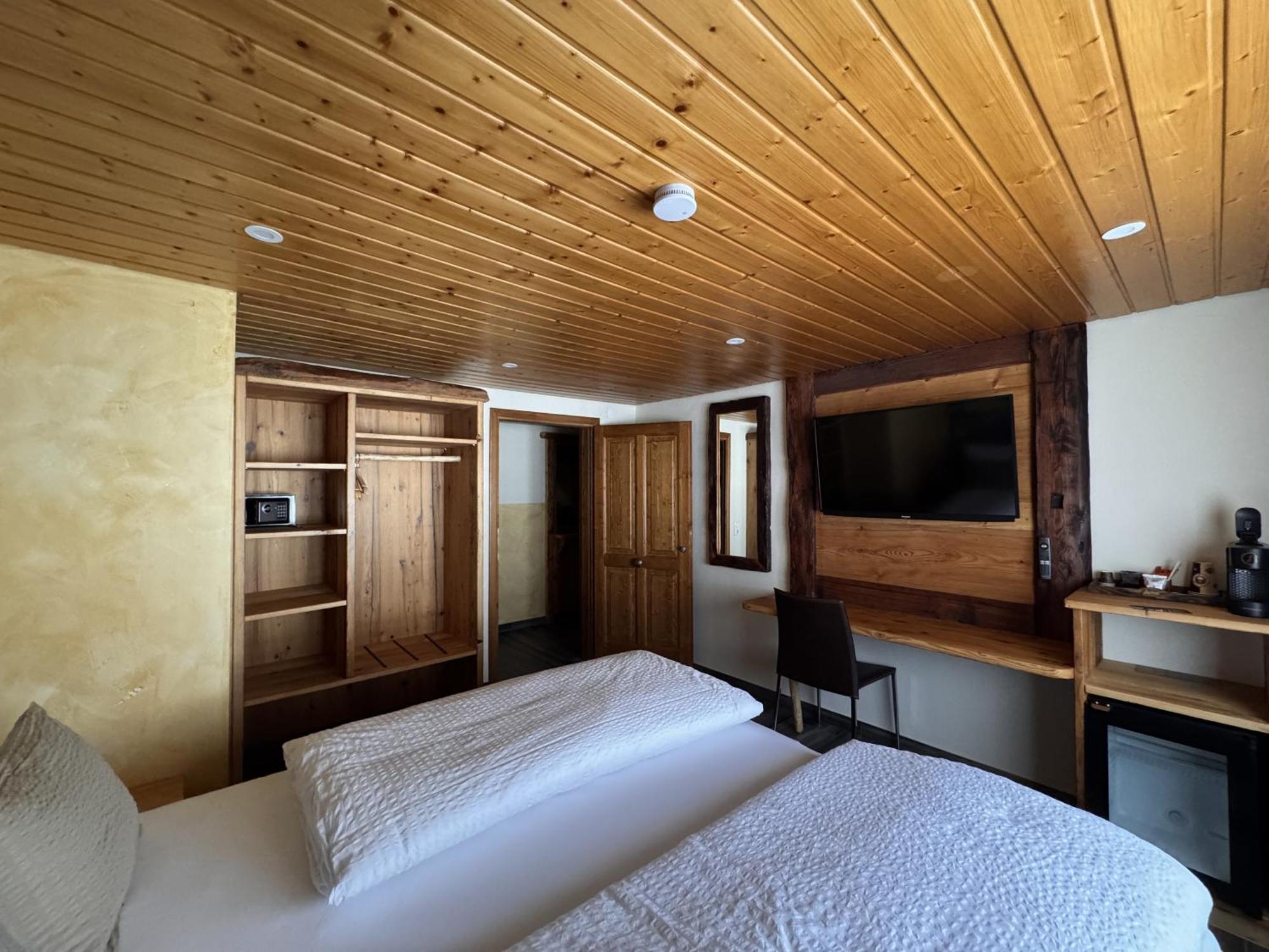 Black Forest Hotel Todtnau Quarto foto