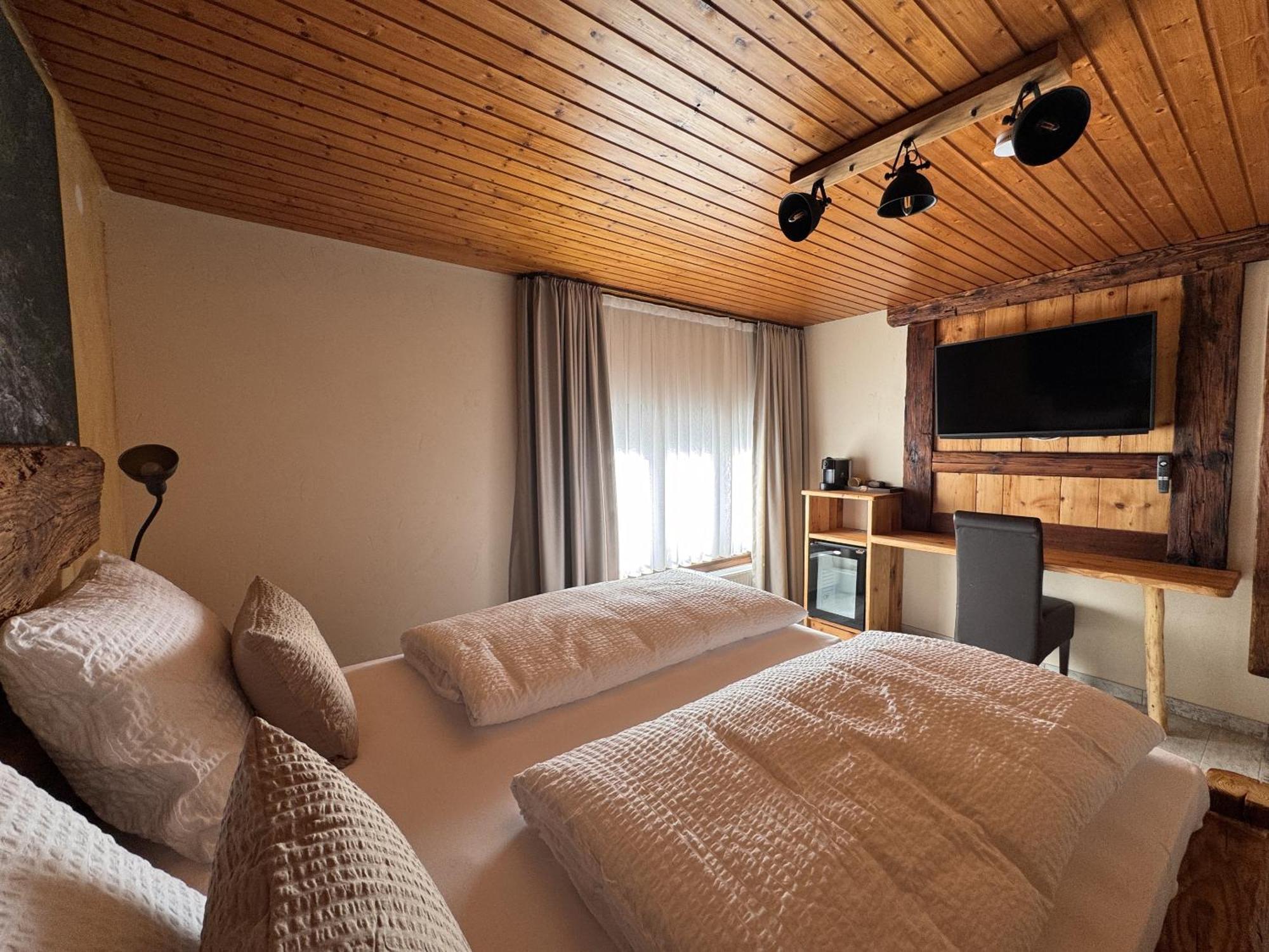 Black Forest Hotel Todtnau Quarto foto